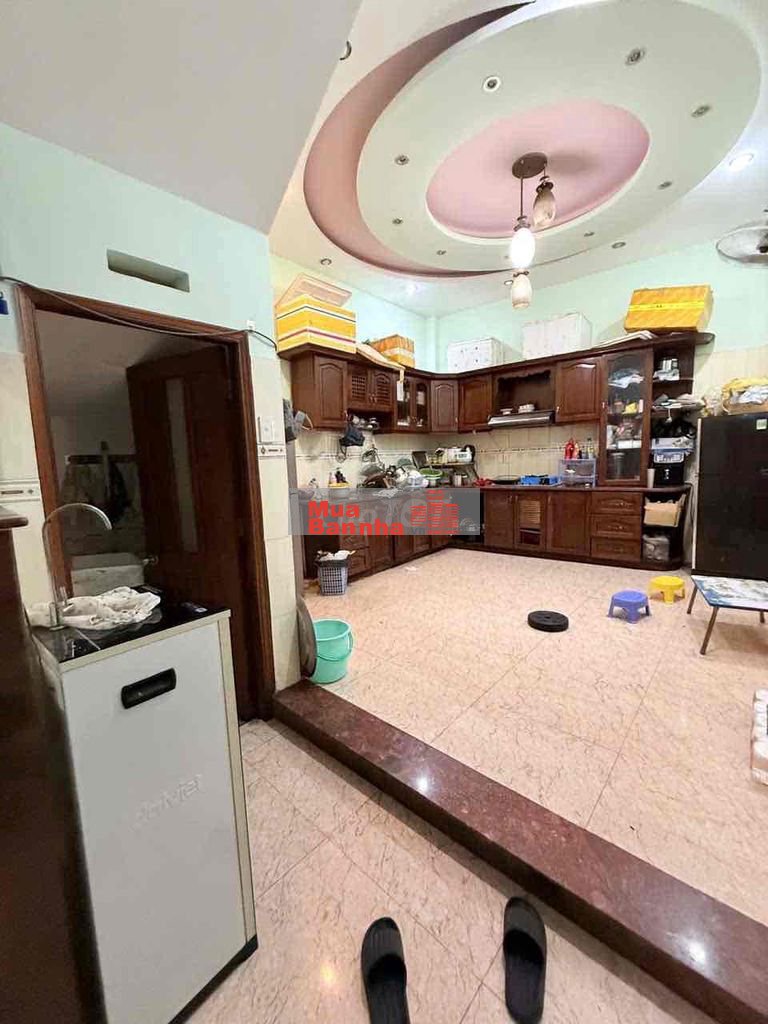 bán nhà hxh sau ngay chợ tân bình