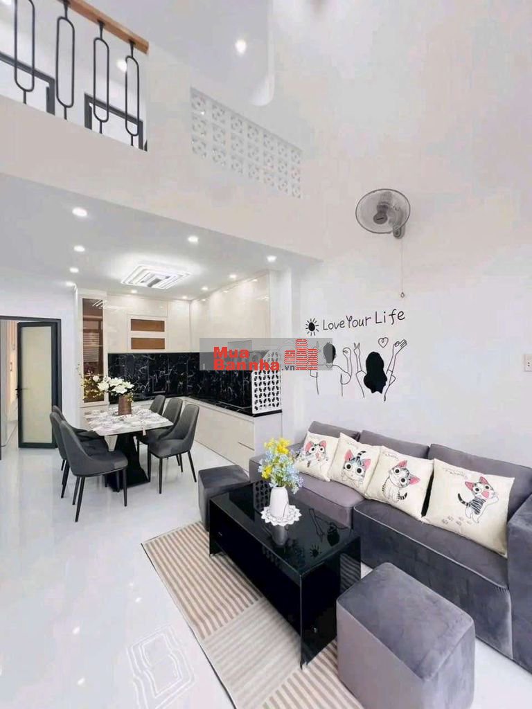 Nhà 4x13m 2 tầng 3pn hẻm 3m cách đường lớn 20m tkees Lotte Mart quận 7