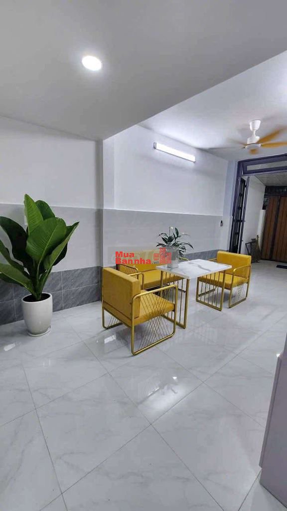 Nhà 46m 2 tầng 4pn kinh doanh buôn bán Quận 7 giá 4.75 tỷ