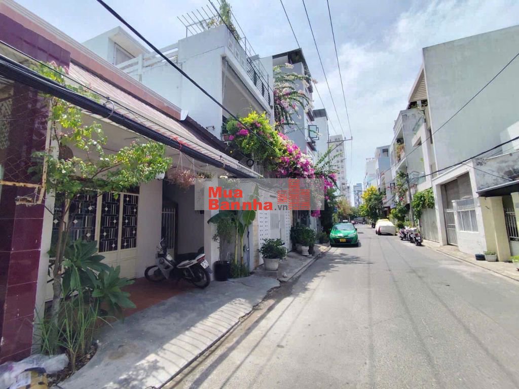 BÁN NHÀ 3 TẦNG MẶT TIỀN TÔ HIẾN THÀNH, GẦN BIỂN, GIÁ CHỈ 155TR/M2