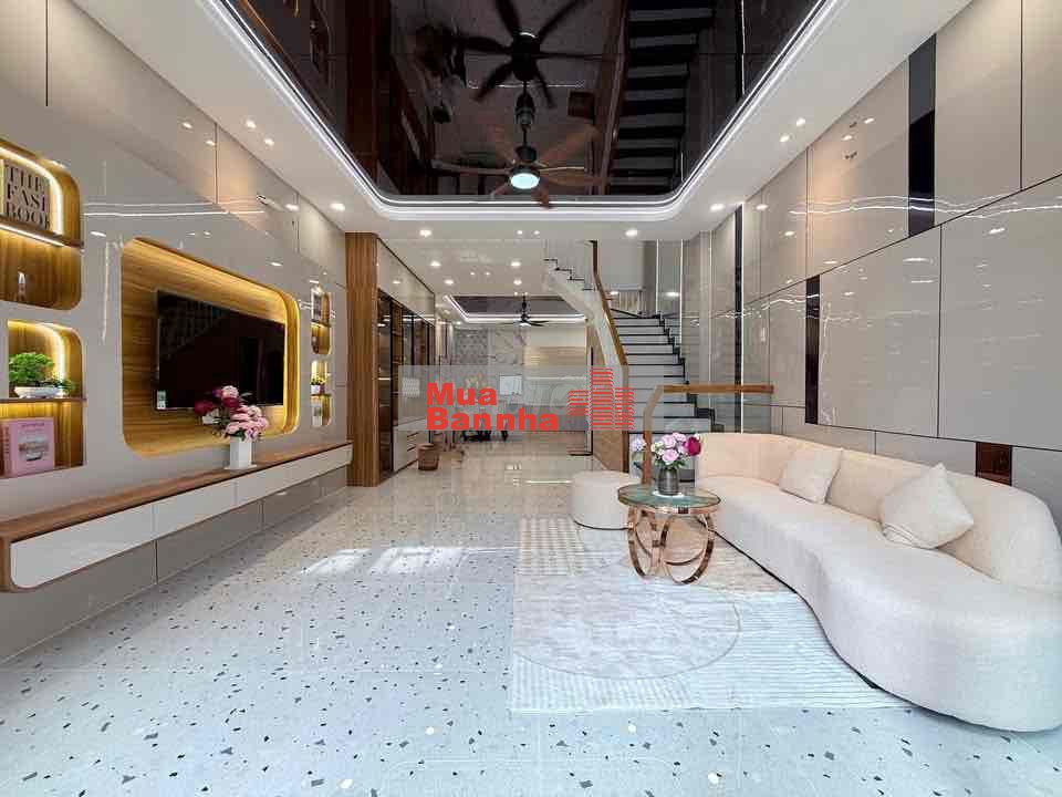 HXH Nguyễn Văn Công- 65m2- 3PN. Gần mặt tiền