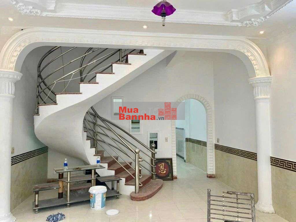 6 tỷ Nguyền Sơn, Thoại Ngọc Hầu, hẻm xe hơi, 2 tầng ,60m2