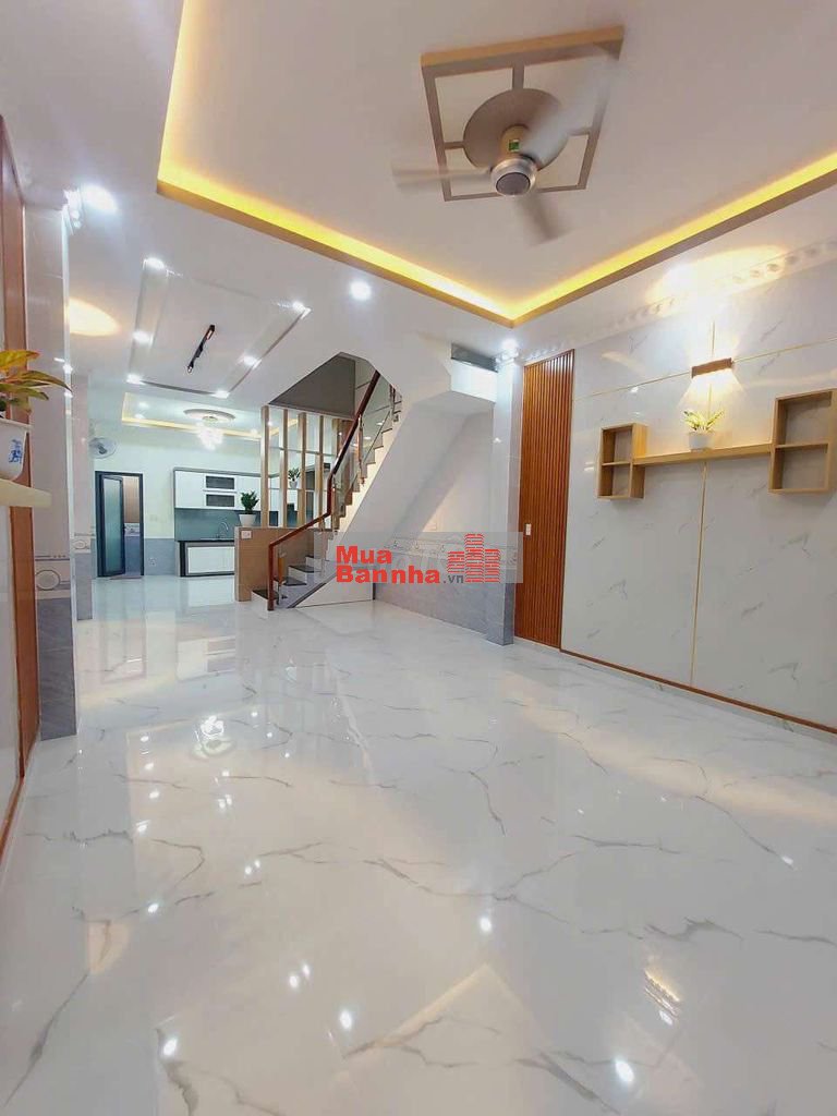 BÁN NHÀ KDC HOÀNG HOA LONG HẬU 4 TẦNG CÁCH LÊ VĂN LƯƠNG NHÀ BÈ 1KM