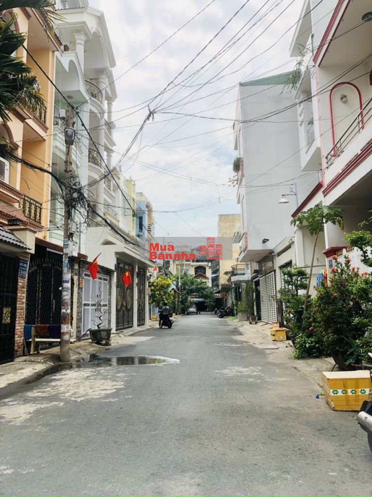 1/ đường Phan Xích Long quận 11, Diện tích : 8m * 30m ( nở hậu 15,5m )