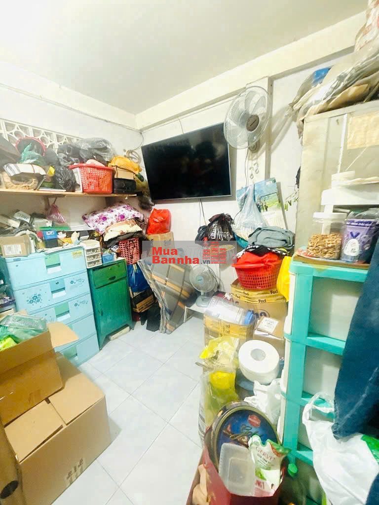 Bán đất tặng nhà 2 tầng 42m2 - Vài bước ra hẻm xe hơi khu trung tâm