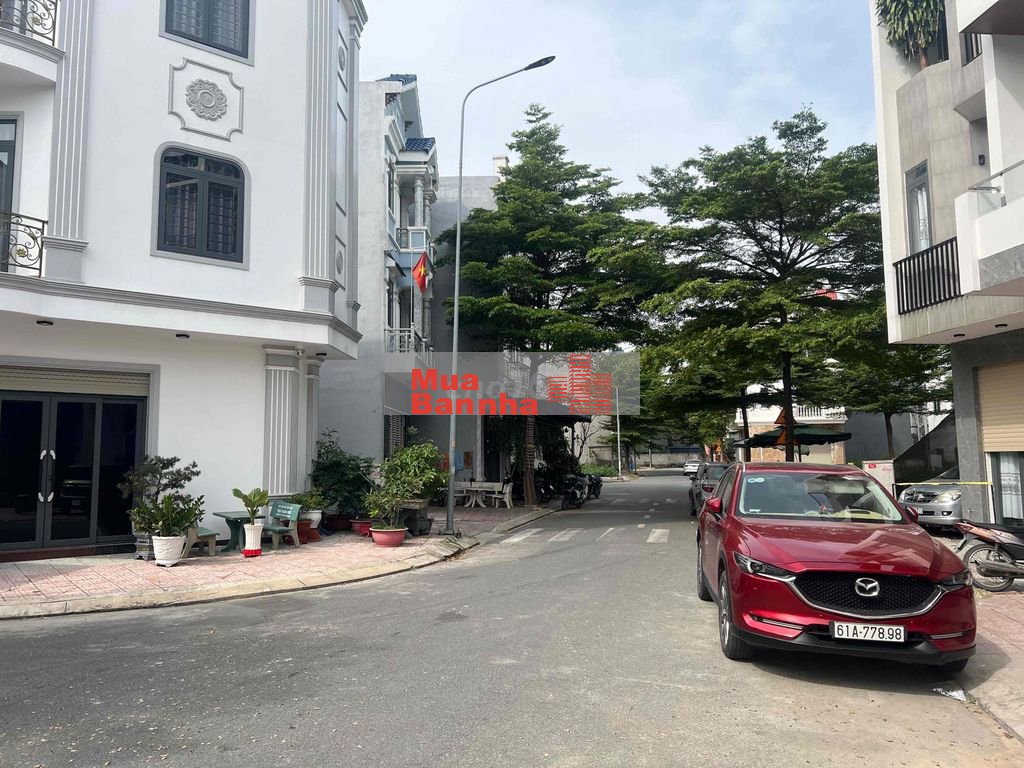 Nhà Phố mặt tiền hoàn công