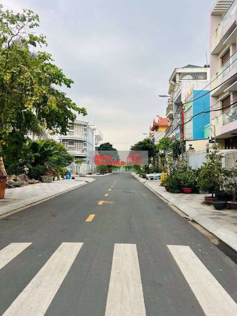 6 tỷ 400 thương lượng, nhà 4 tầng mặt tiền kinh doanh, dt: 5 × 17