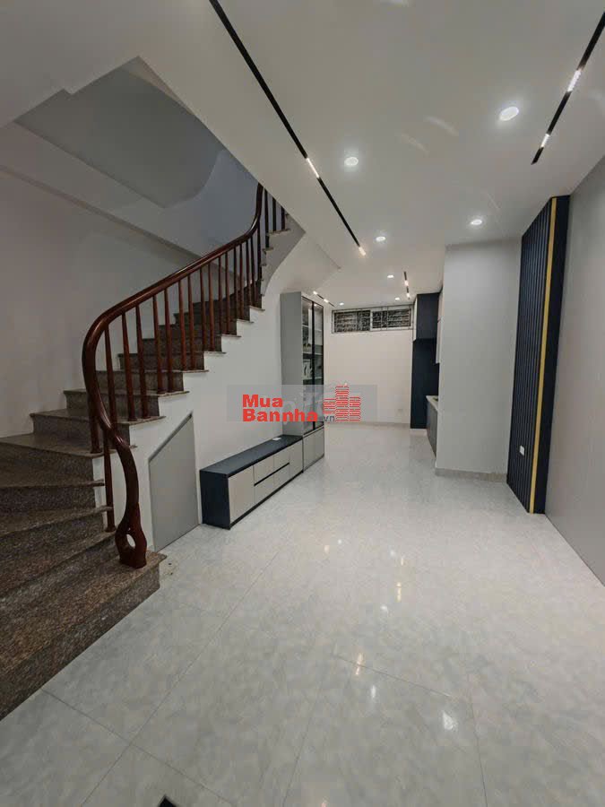 Bán.nhà đông ngạc trong đê - 5 tầng - k quy hoạch - 6.25 tỷ