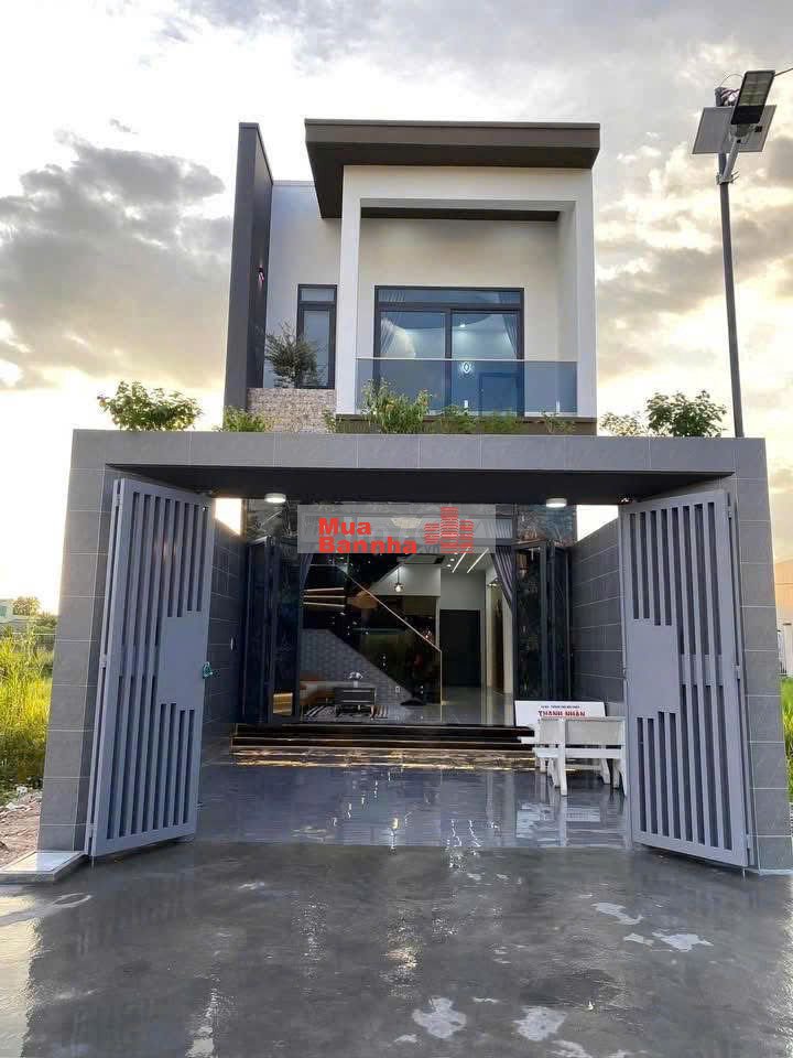 Chính Chủ cần bán căn nhà trệt lâu sát ql 13 mặt tiên đường nhựa