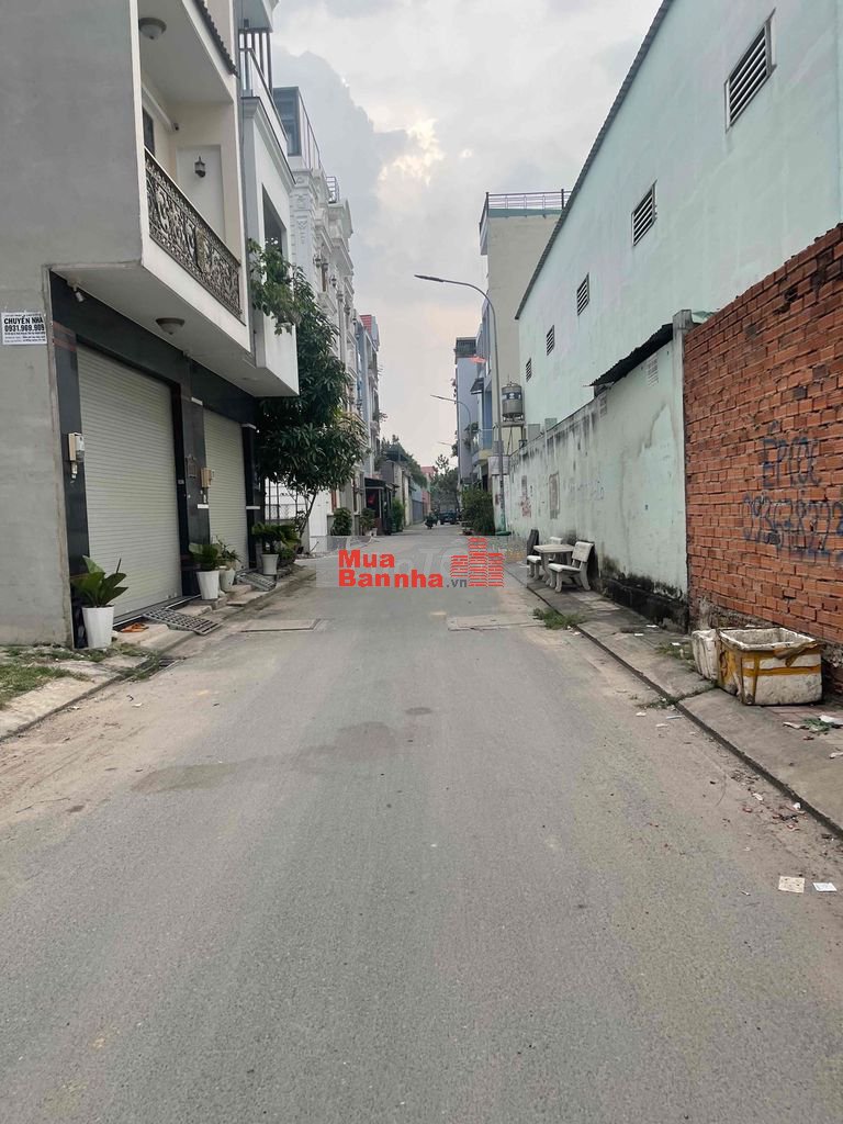 Nhà Lê Văn Quới, Hẻm Xe Hơi 6m 4x8, 2 tầng