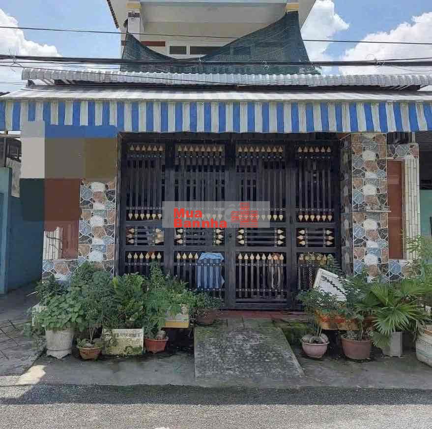 Bán gấp trước tết căn nhà trọ đang cho thuê (gần chợ Hưng Long) ở Bình