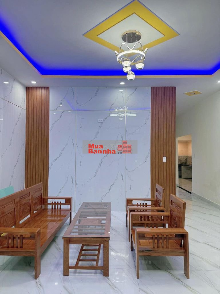 Nhà cấp 4 , diện tích 100m2 , 2 phòng ngủ.1 wc