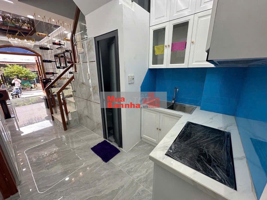 VỊ TRÍ ĐẸP- HIẾM KHU VIP CHỢ ĐÊM NGUYỄN SƠN - NGAY NGUYỄN NHỮ LÃM