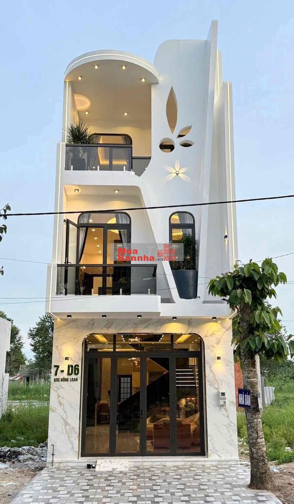 Nhà 2 lầu mới 100% 4Phòng ngủ kdc Hồng Loan gần bxe va bv Nam Can Tho