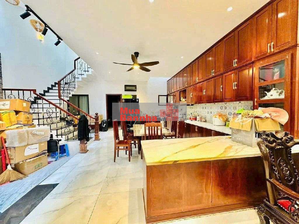 🎉NHÀ ĐẸP 3 TẦNG -XINHH NHƯ HOA HẬU - MẶT TIỀN ĐƯỜNG THANH LONG-BIEN