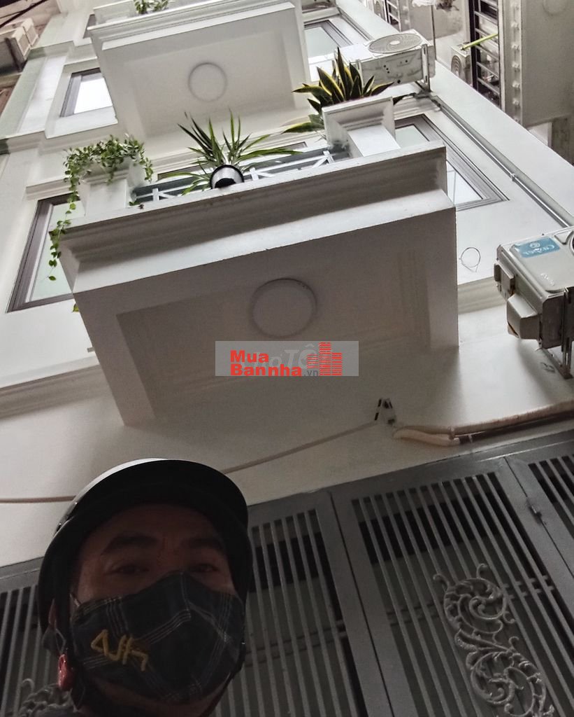 BÁN NHÀ ĐẸP_ LÔ GÓC- 5 TẦNG- 3 NGỦ_ 10M RA Ô TÔ_KHU VỰC PHẠM VĂN ĐỒNG!