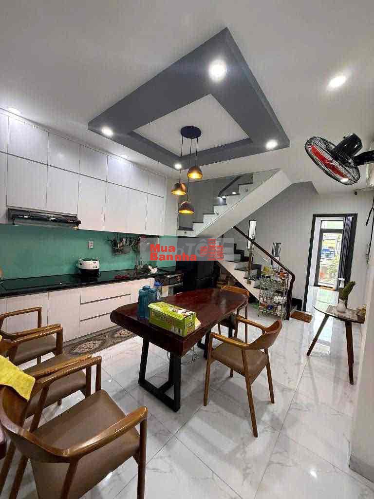 Nhà mặt tiền đẹp 5 lầu Lê Thúc Hoạch Tân Phú 44m2( 4m x 11m)