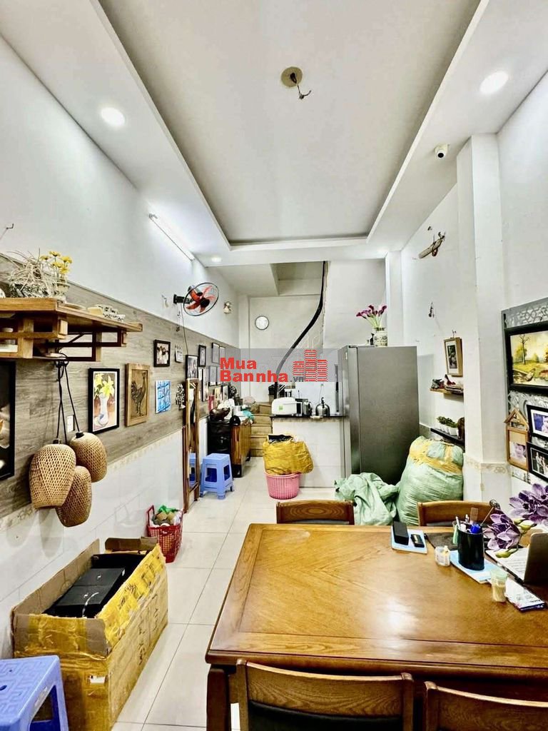 TÂN BÌNH, NHỈNH 6 TỶ, 35m2, 4 TẦNG , KHU K300, KDBB ,XE HƠI THÔNG