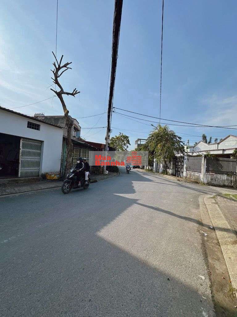 Bán Nhà, đường Trần Thị cát, Bà điểm hóc môn, Ngang 5M 90M2 giá: 5,8Tỷ