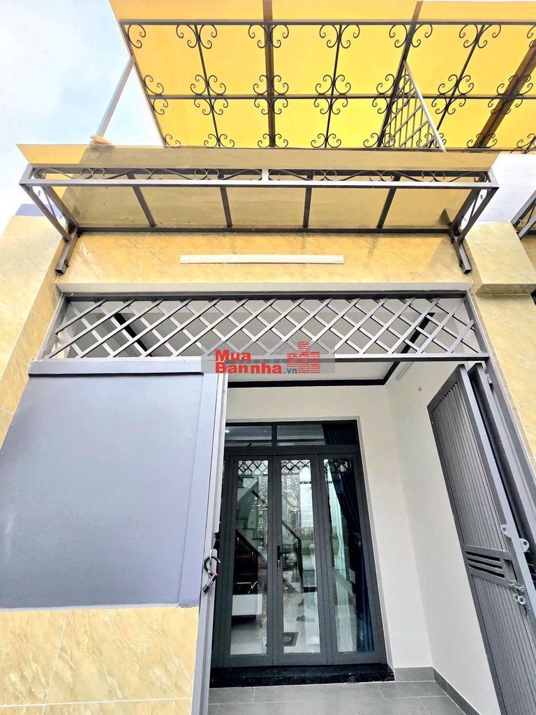 Nhà mới đẹp vào ở Liền kế bên quận 4