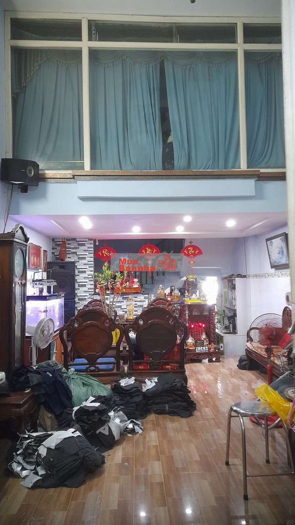 Nhà đẹp 3 tầng, 68m2, 4PN, hẻm 4m thông, giá rẻ