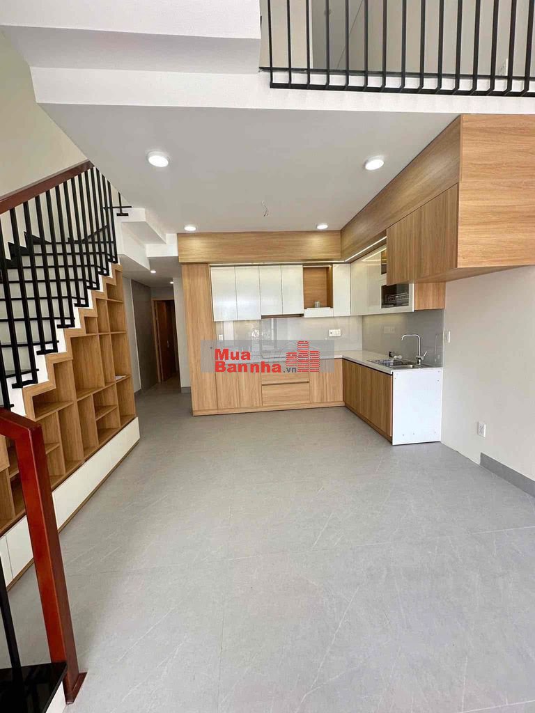 Nhà 2 tầng 3Pn đường Hói Kiểng 15, Khu Nam Hoà Xuân. hướng Đông Nam