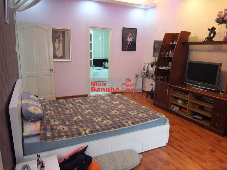 Bán nhà Vĩnh Phúc, cách phố 30m, nhà dân xây, đất ở không quy hoạch