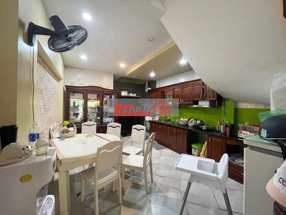 Bán nhà phố Vĩnh Phúc, ngõ thông, cách phố 30m, không lỗi, không QH