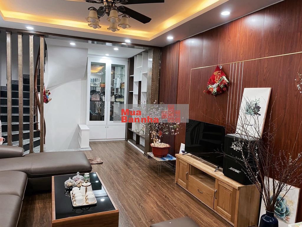 Mới đẹp phố Dịch Vọng Hậu, ngõ nông, gần oto, tặng 38m*5T