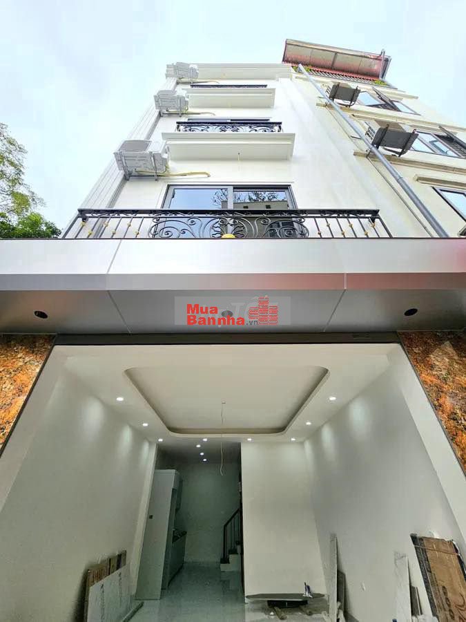 CHỈ 11 TỶ CÓ NHÀ THỤY PHƯƠNG - DT 40M- 6 TẦNG- THANG MÁY- Ô TÔ ĐỖ CỬA