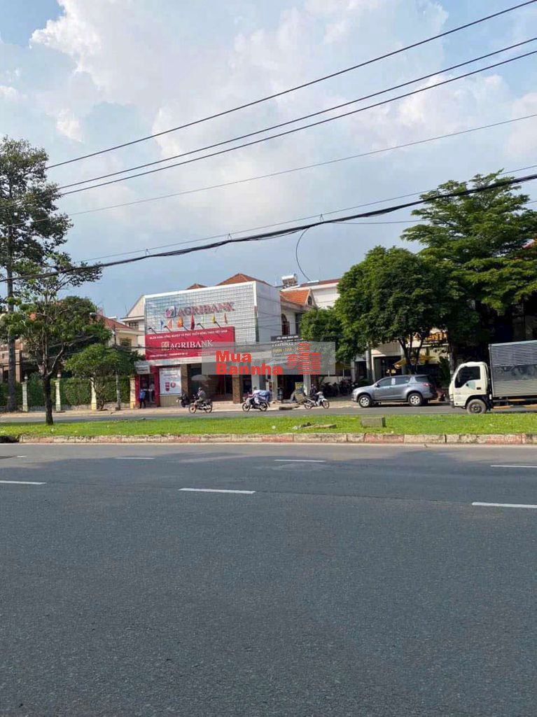 Bán nhà khu Tên Lửa, MT đường Số 7, DT 12 x 20m, cấp 4, giá 58 tỷ