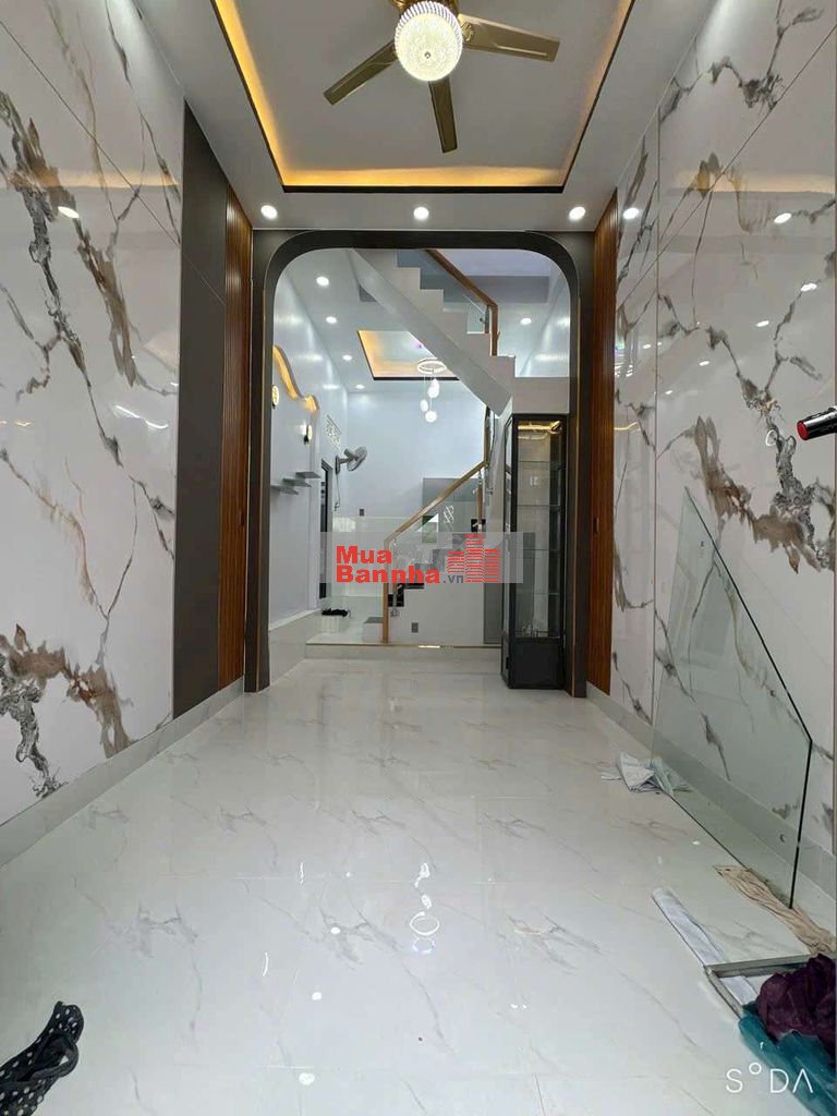 Bán nhà đẹp hẻm đường Hồng Bàng, Q.6 vào ở ngay