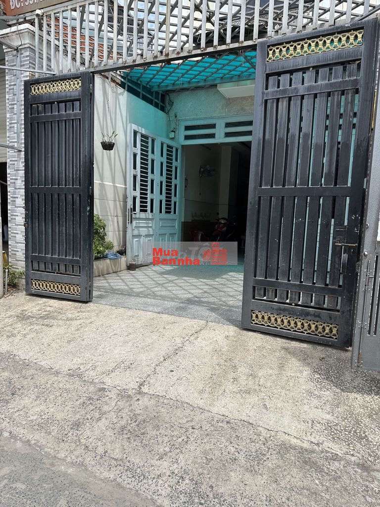 Khách sạn cần bán