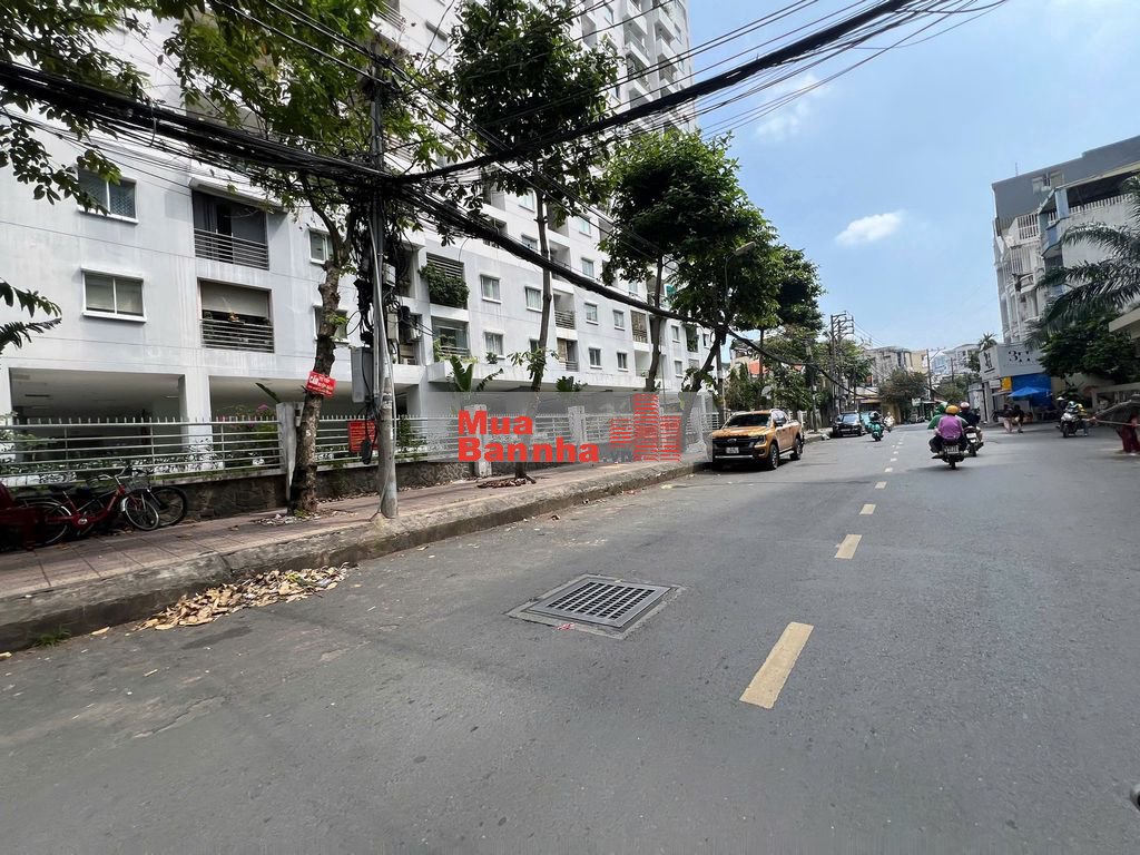 Bán nhà ngay chợ Cây Quéo - 45m2 - 5 tầng - 6PN5WC - 6.5 tỷ TL giá tốt