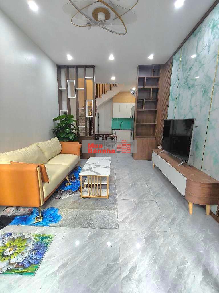 BÁN NHÀ CẠNH KHU PHÂN LÔ THẠCH BÀN LONG BIÊN 30m² 5 TẦNG FULL NỘI THẤT