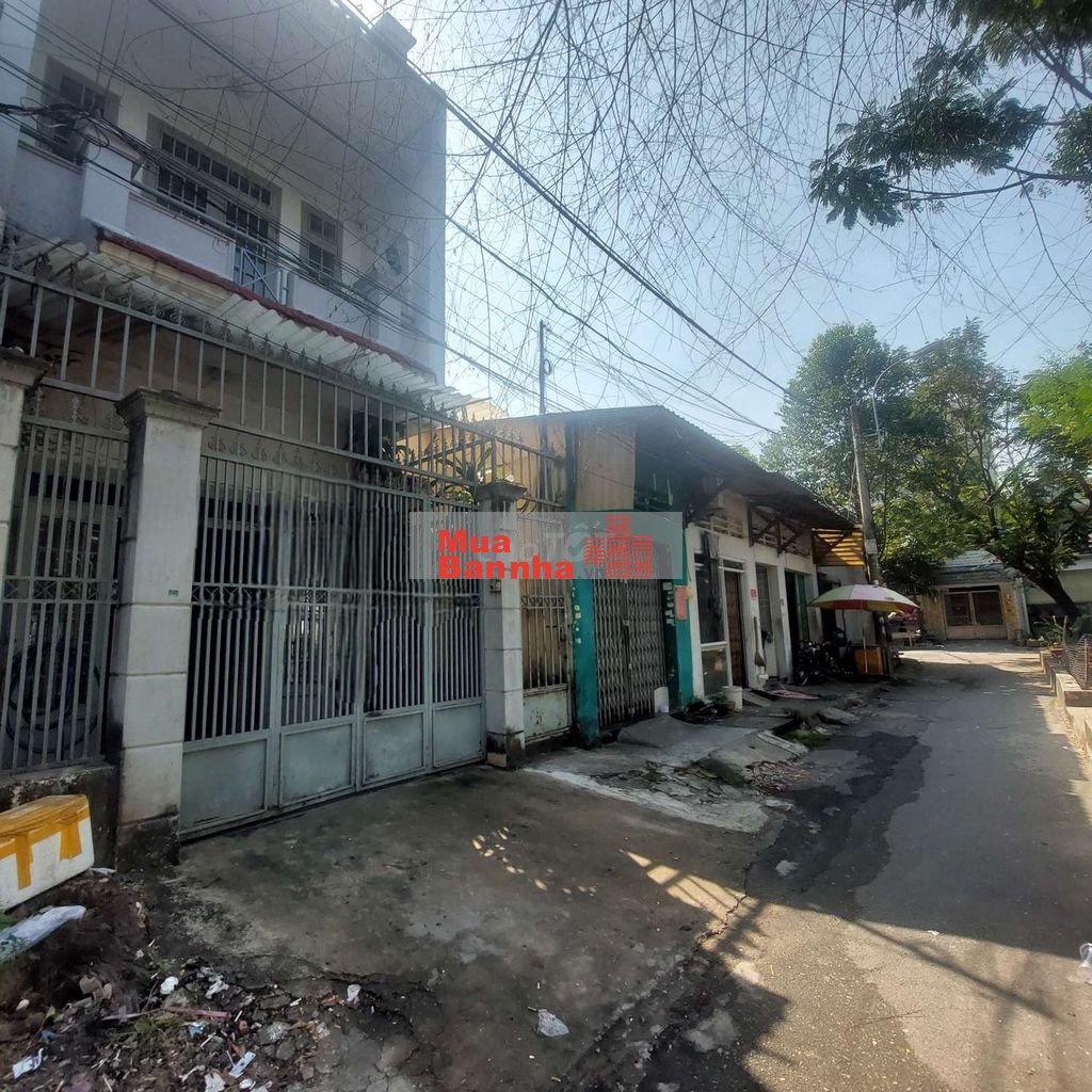 Nhà 8x20 ,3 tầng đường ôtô vivu kế khu 38ha Dương Thị Giang