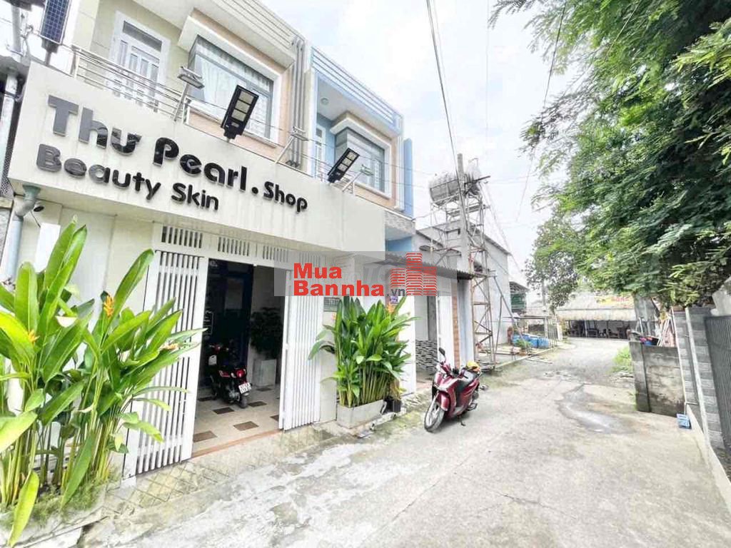 Nhà 1Lầu ,1 Lửng ,1trệt ,69m2 ,Sát Chợ Dĩ An 1 , KH Dọn Vào Ở Luôn