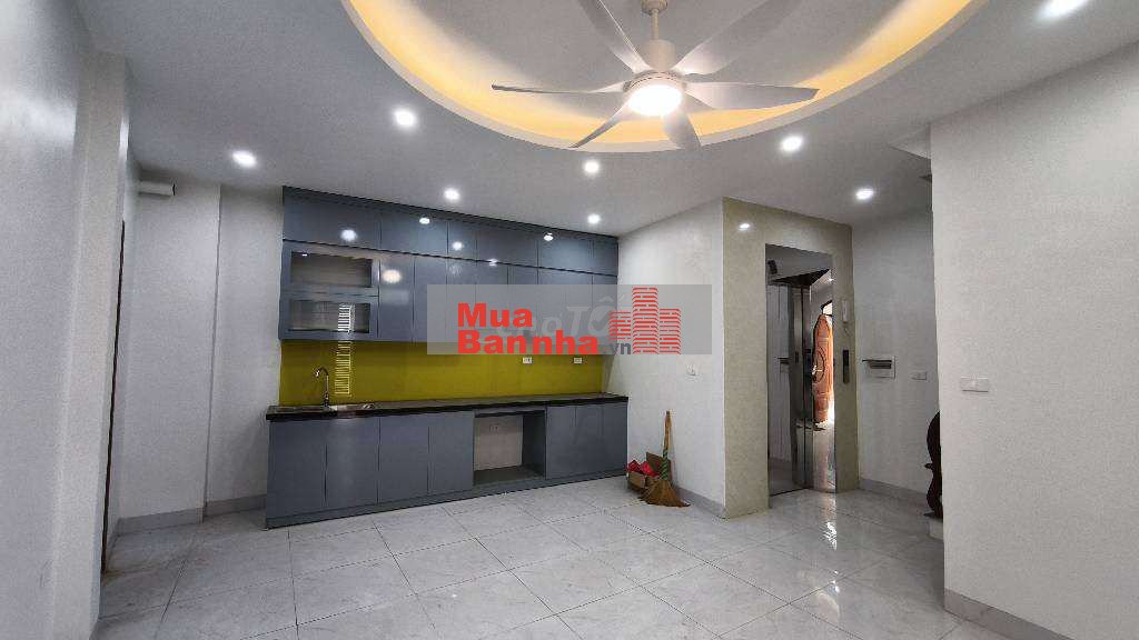 Bán nhà Tây Mỗ, 6 tầng, thang máy, 42m2- 7,8 tỷ.