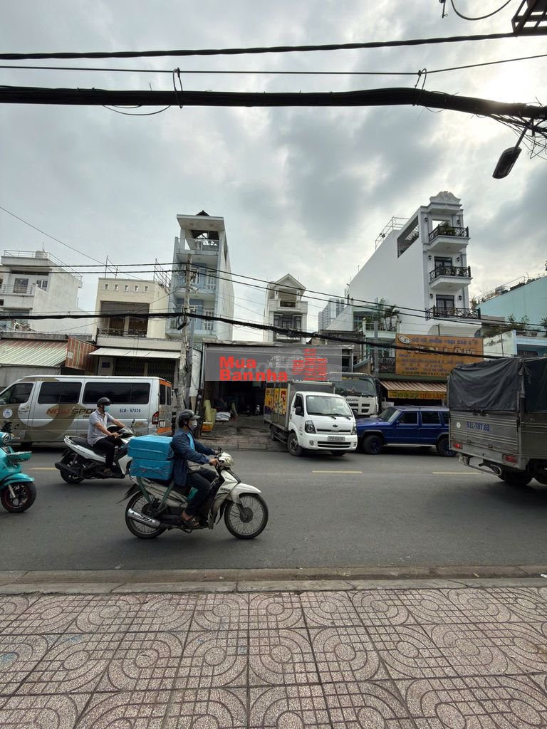 Chành xe - MT An Dương Vương (310m2) - F10 Q6