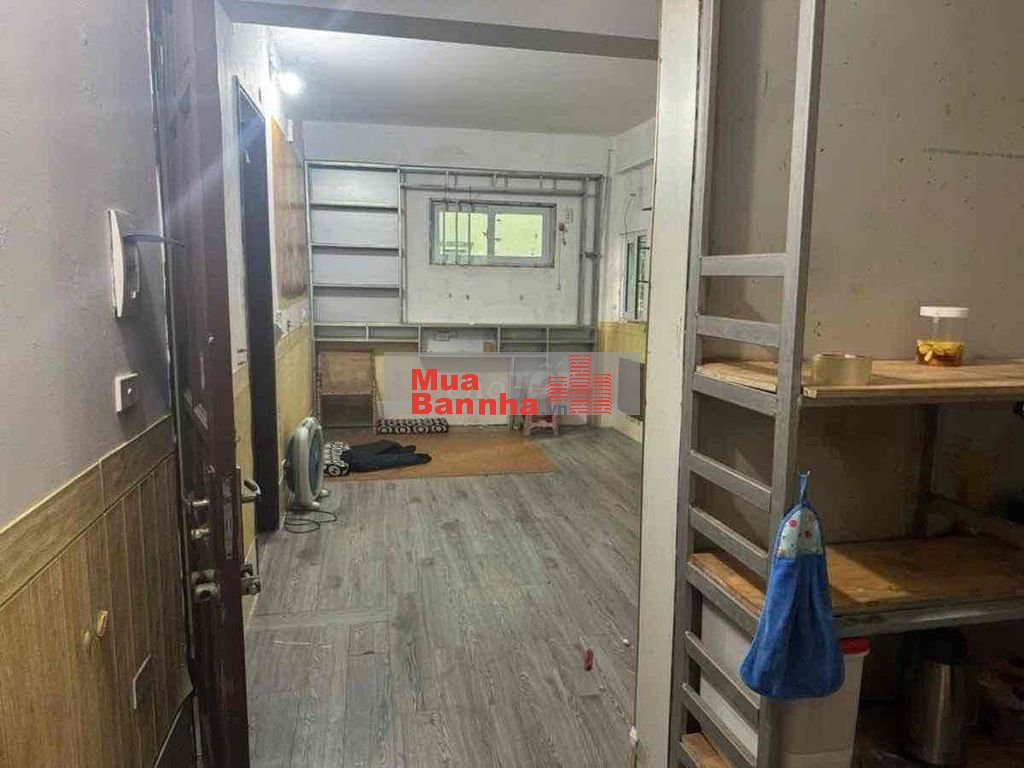 Dưới 2 tỷ có căn tập thể Nguyễn Trãi-Oto 30m-Gần phố-65m;2ngủ