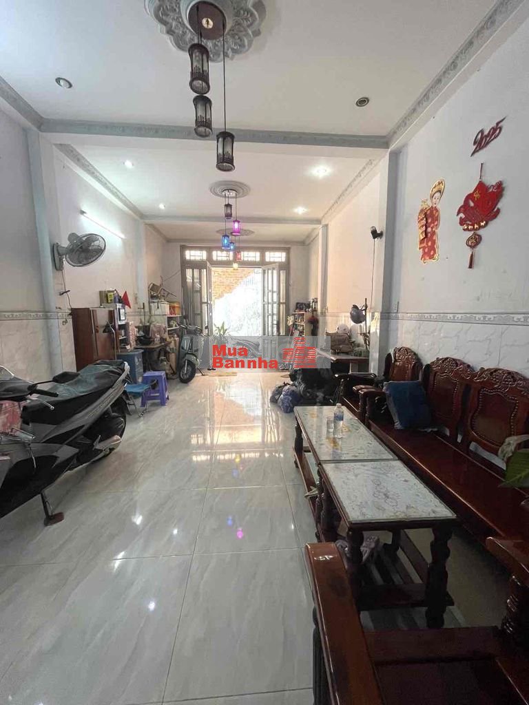 khu ViP Tân Sơn Nhì _ Nhà 3 tầng x 60m2_ Hẻm thông_ xe hơi đỗ_ 5.x tỷ