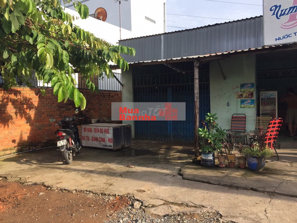 Bán nhà nát mặt tiền đường lớn