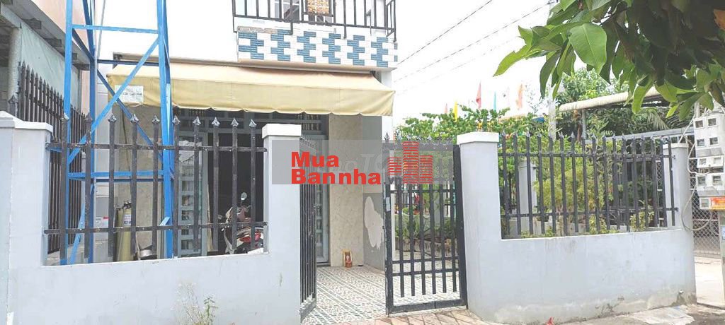 Nhà ở Long An 2 mặt tiền, gần vòng xoay Tân Kim QL50 chính chủ