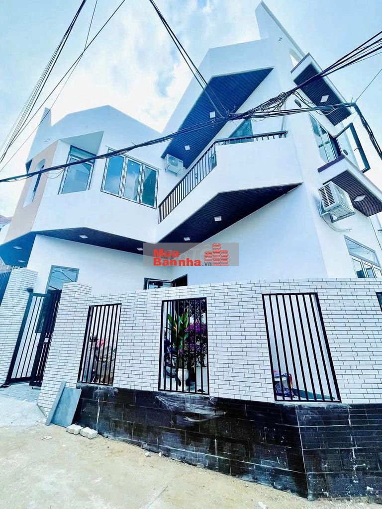 Nhà đẹp 2 mê đúc hơn 80m2 kiệt Trường Chinh