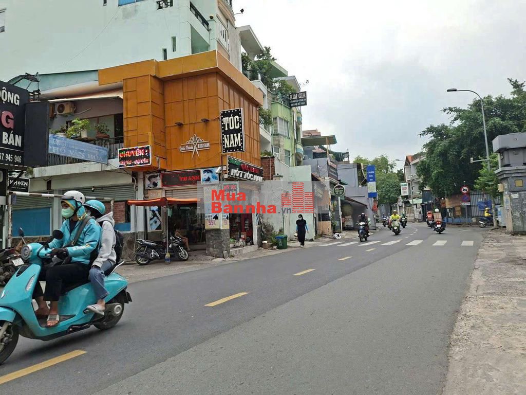 Chinh chu ban nha goc 2 Mat Tien .kinh doanh mua ban sam.uat