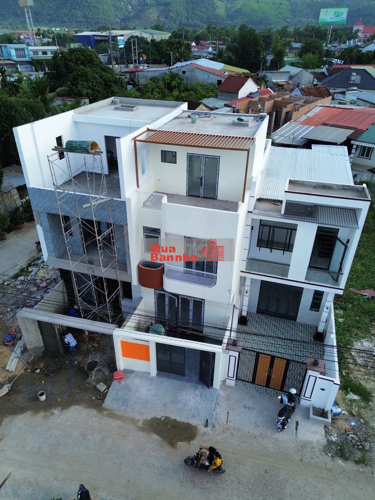 nhà đẹp mới tinh suối hiệp diên khánh cách nha trang 13km gần tiện ích