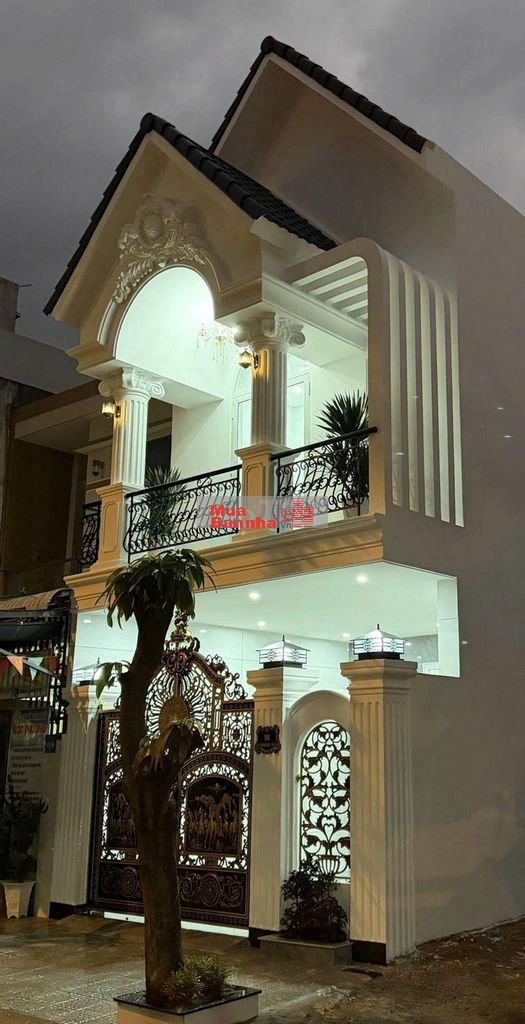 Biệt thự phố tân cổ điển 2 tầng 2 mê khu dân trí đường đặng huy tá