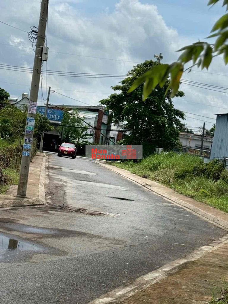 Nhà mới 100% đường nhựa Bình Mỹ Củ Chi cách Hà Duy Phiên 100m