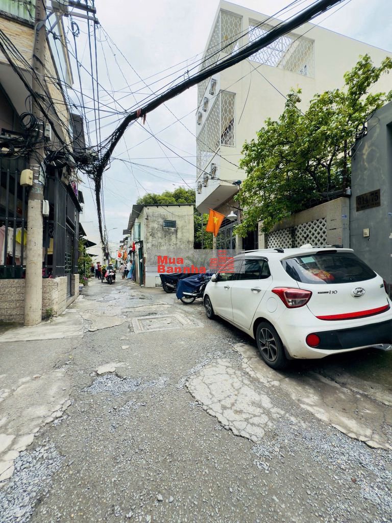 Bán nhà vị trí gần sát hẻm xe hơi 314 Âu Dương Lân P3 Q8