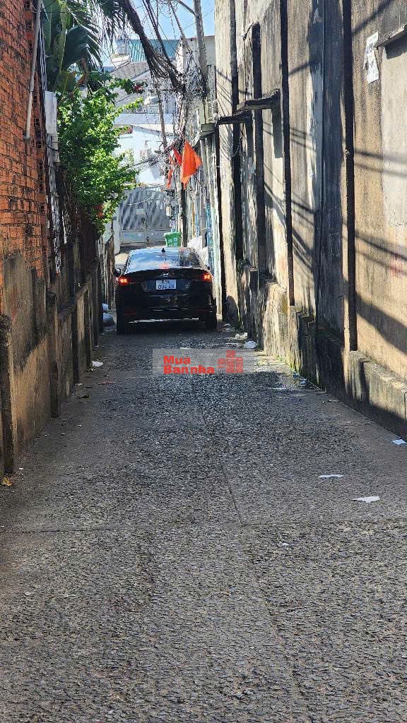 Nhà C4 Đường Lê Văn Việt, Tăng Nhơn Phú B, Q9, Ô TÔ 4 CHỖ GẦN NHÀ